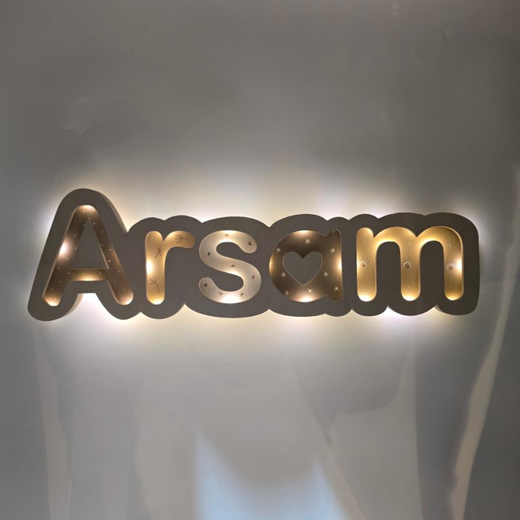 ساخت تابلو اسم نوزاد چراغدار